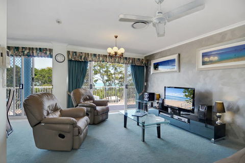 White Crest Luxury Apartments - Accommodation Bookings 4