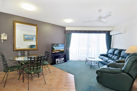 White Crest Luxury Apartments - Accommodation Bookings 9