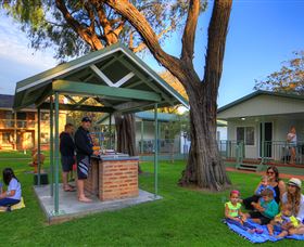 Mandalay Holiday Resort And Tourist Park - Accommodation Bookings 1