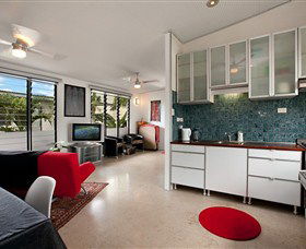 Beachside Tropical Retreat - Accommodation Bookings 0