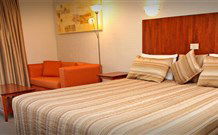 Euston Club Motel - Euston - Accommodation Bookings 1