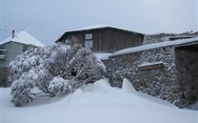 Knockshannoch Ski Lodge - Charlotte Pass - Accommodation Bookings 0