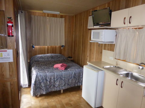 Peak Hill Caravan Park - Accommodation Bookings 1