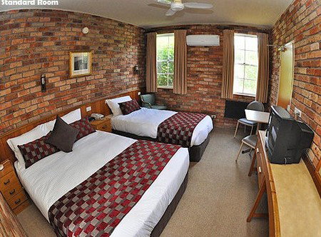 Log Cabin - Accommodation Bookings 0