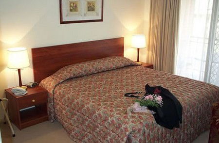 Charlotte Apartments - Accommodation Bookings 4