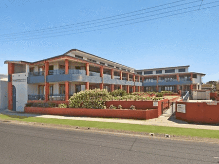 Lennox Point Holiday Apartments - Accommodation Bookings 0