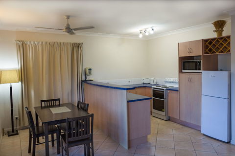 Central Plaza Apartments - Accommodation Bookings 1