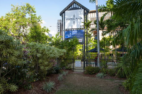 Central Plaza Apartments - Accommodation Bookings 3