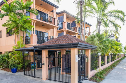 Central Plaza Apartments - Accommodation Bookings 4