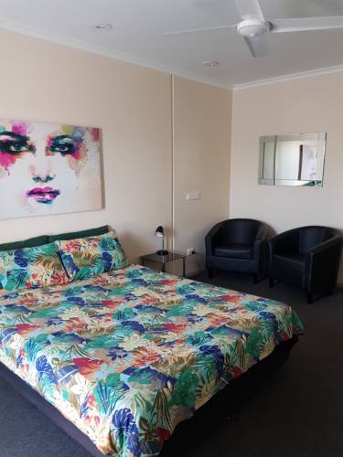 Wentworth Central Motor Inn - Wentworth - Accommodation Bookings 1