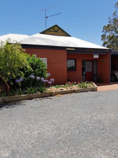 Wentworth Central Motor Inn - Wentworth - Accommodation Bookings 4