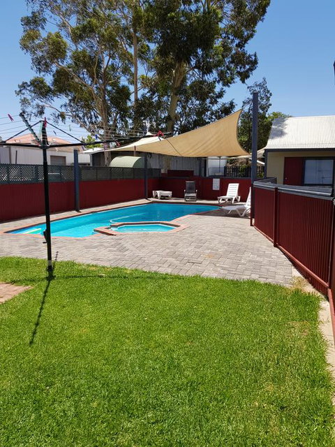 Wentworth Central Motor Inn - Wentworth - Accommodation Bookings 6