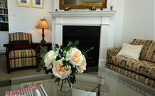 Hilltop Lodge Bed And Breakfast - Accommodation Bookings 1