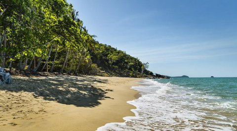 Trinity Beach Palace - Accommodation Bookings 1