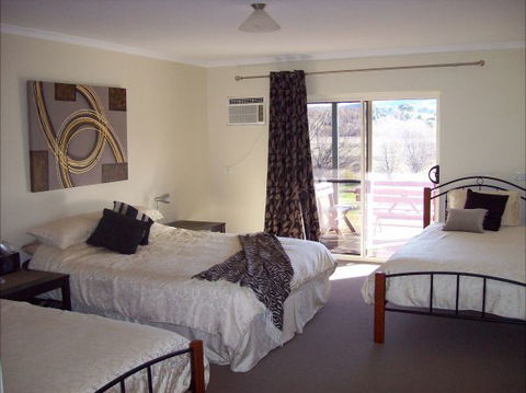 Colonial Inn Guest Rooms - Accommodation Bookings 2