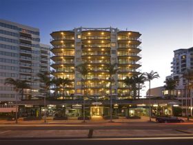 Sunshine Plaza QLD Accommodation Bookings