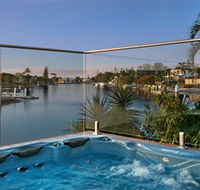 Sanctuary on Water Elite Holiday Home - Accommodation Bookings