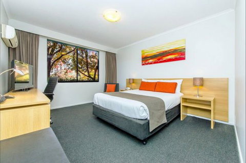 Alpha Canberra Hotel And Apartments - Accommodation Bookings 3