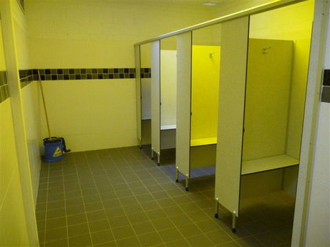 Fossickers' Tourist Park - Accommodation Bookings 6