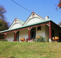 Ravenscroft and The Cottage - Accommodation Bookings