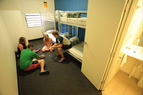 Melaleuca On Mitchell Darwin YHA - Accommodation Bookings 4