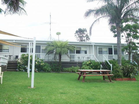 Top Of The Lake Holiday Units - Accommodation Bookings 2