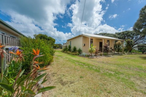 Anderl's Beach Cottage - Accommodation Bookings 1