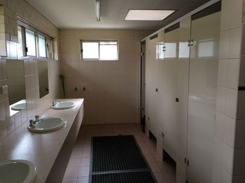 Ardern's Caravan Park, Myrtleford - Accommodation Bookings 5