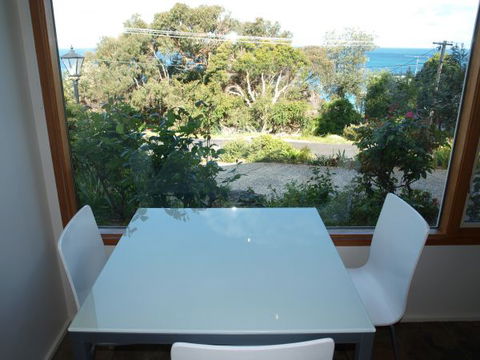 Beach Views Lorne - Accommodation Bookings 3