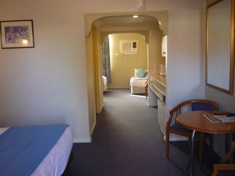 Heritage Motor Inn Goulburn - Accommodation Bookings 9