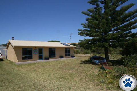 LJ Hooker Goolwa Holiday Rentals - 15 Eaton Avenue, Goolwa Beach - Accommodation Bookings 0