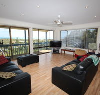 LJ Hooker Goolwa Holiday Rentals - 39 Bradford Road Goolwa Beach - Accommodation Bookings