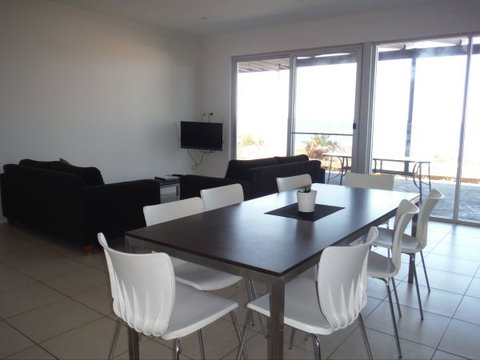 Number 99B - Accommodation Bookings 1