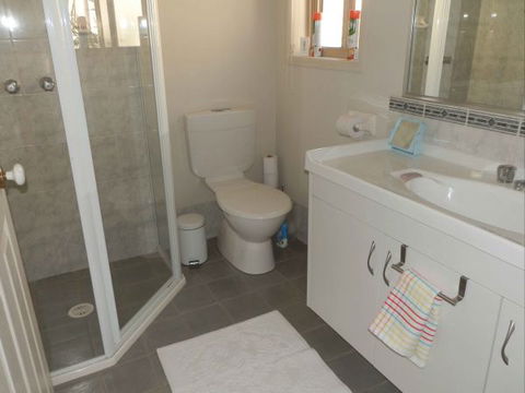 Azure Haven - Accommodation Bookings 4