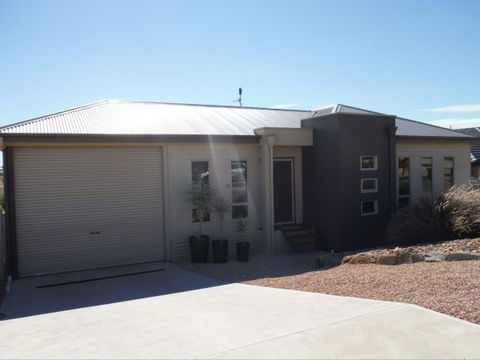 Four Seas - Accommodation Bookings 0