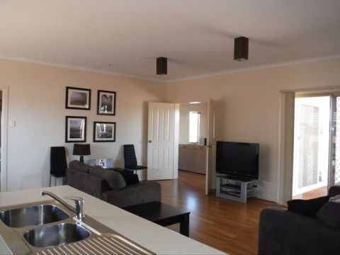 Four Seas - Accommodation Bookings 1