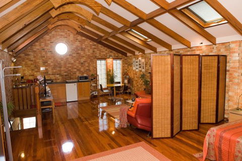 Bet's Bed And Breakfast Studio - Accommodation Bookings 1