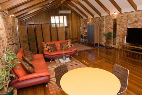 Bet's Bed And Breakfast Studio - Accommodation Bookings 4
