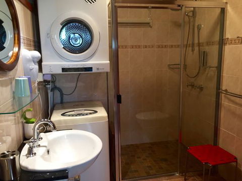 Bet's Bed And Breakfast Studio - Accommodation Bookings 8