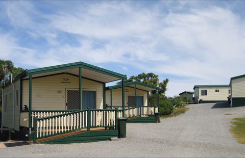Elliston Waterloo Bay Tourist Park - Accommodation Bookings 4