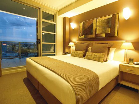 Oaks Embassy Adelaide - Accommodation Bookings 0