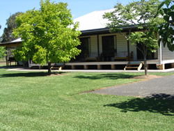 Lovedale Country Lodge - Accommodation Bookings 1
