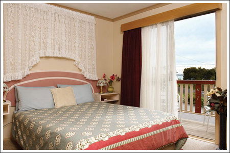 Amos House  & Swansea  Villas - Accommodation Bookings 2
