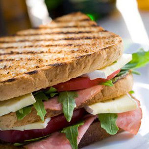 Vale Hotel - Accommodation Bookings 2