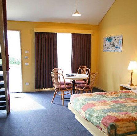 Coastal Motel - Accommodation Bookings 1