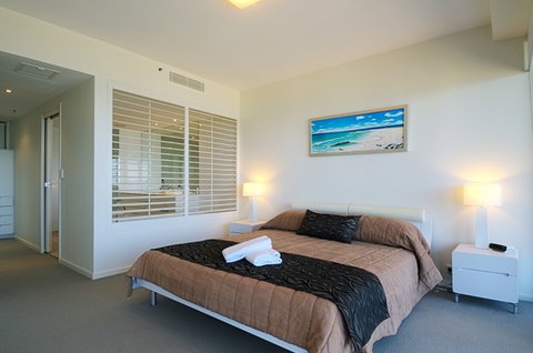Ultra Broadbeach - Accommodation Bookings 4