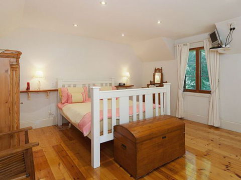 Aldgate Creek Cottage Bed And Breakfast - Accommodation Bookings 4