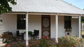 Davidson Cottage On Petticoat Lane - Accommodation Bookings 0