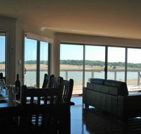 Parrydyse Clayton Bay - Accommodation Bookings