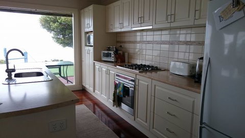 St Helens Beachfront - Accommodation Bookings 2